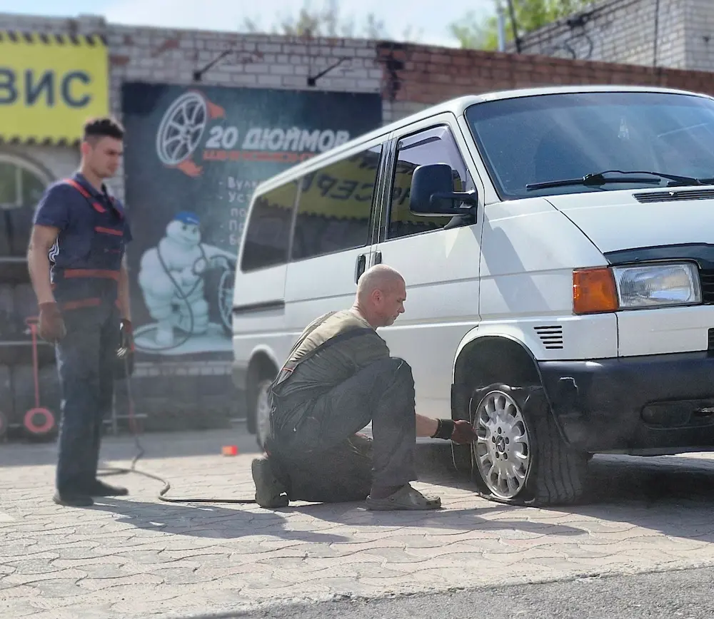 Услуга накачивание шин азотом г. Днепр