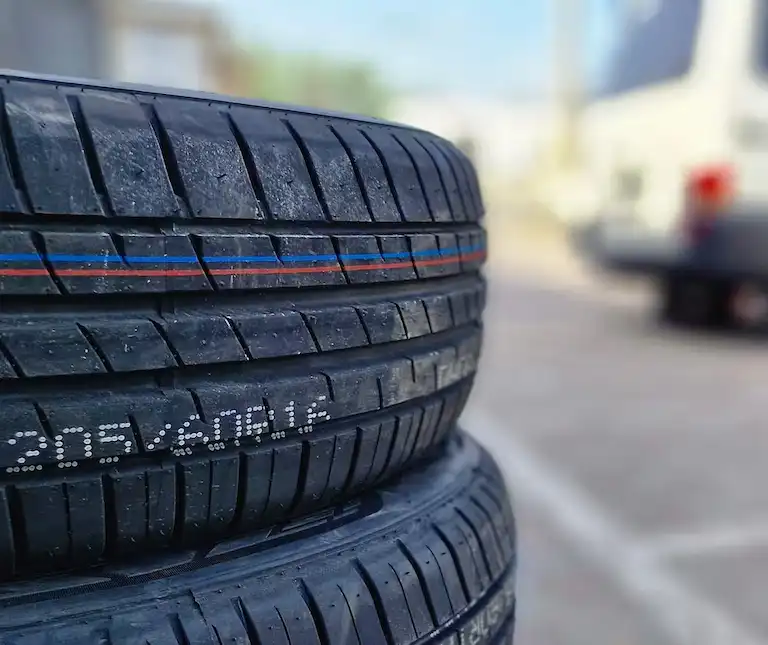 Хранение шин в специально оборудованном складе